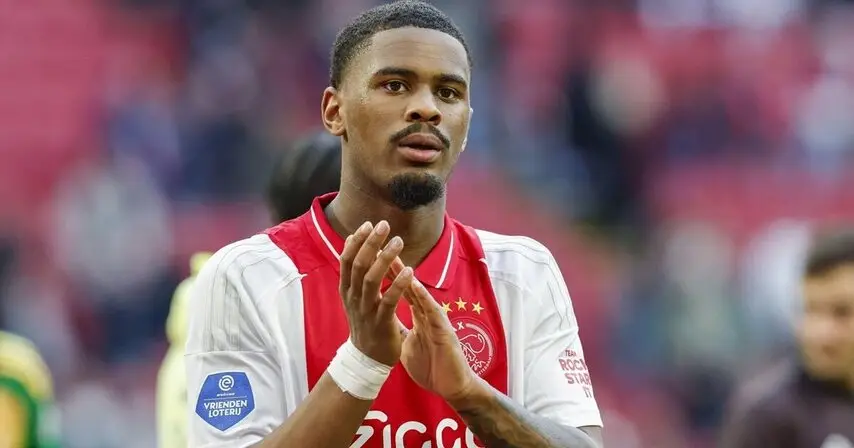 Chelsea Eye Versatile Ajax Star Jorrel Hato in Post-Club World Cup Move